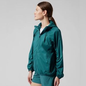 Athleta Superset Jacket in Borealis Green size XS